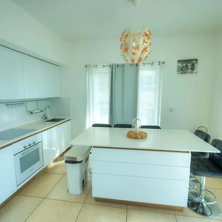 Апартаменты Seaview Terrace, 2bedrooms, Communal Pool Cogo1-1 *