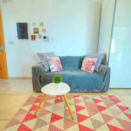 Seaview Terrace, 2bedrooms, Communal Pool Cogo1-1