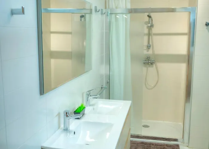 Seaview Terrace, 2bedrooms, Communal Pool Cogo1-1 * Sliema