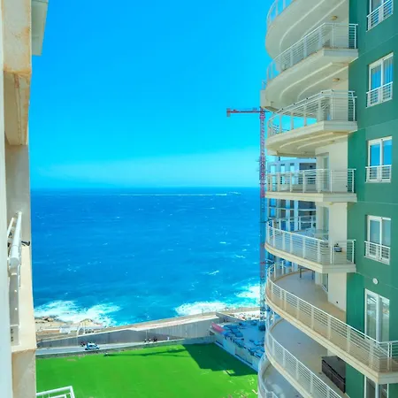 Seaview Terrace, 2bedrooms, Communal Pool Cogo1-1 Sliema